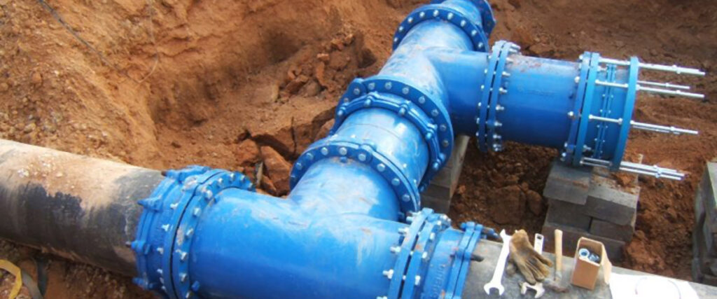 flange connection in the pipeline 